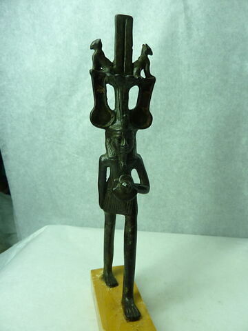 figurine ; pendentif, image 2/7