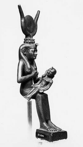 figurine d'Isis allaitant, image 5/5
