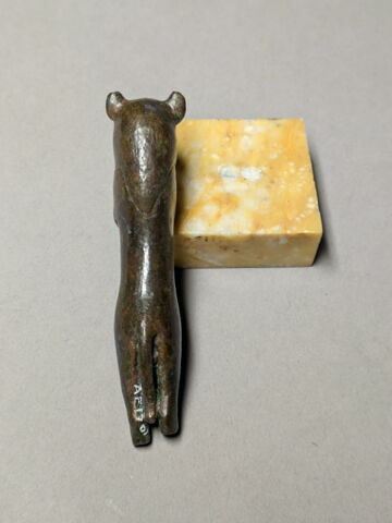 figurine ; vase, image 3/5