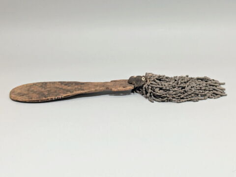 Paddle-doll, image 3/4