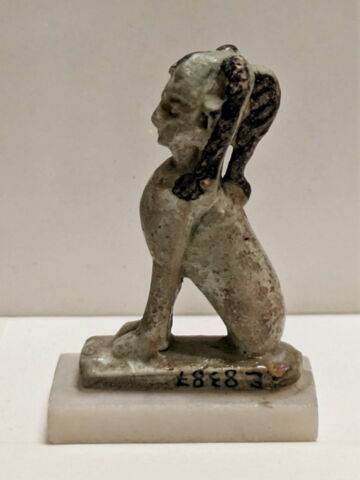 figurine, image 4/4