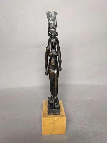 figurine, image 2/6