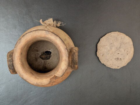 jarre ; bouchon de vase ; avec contenu ; sceau, image 3/8