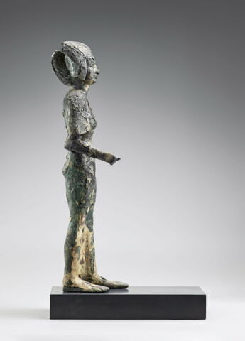 statue, image 4/24