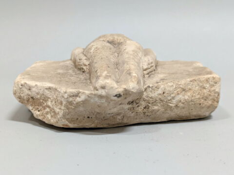 figurine féminine couchée, image 2/6