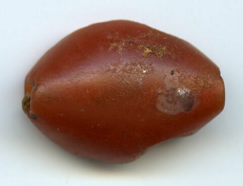 perle en demi olive