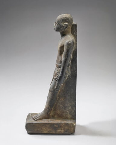 statue, image 5/13