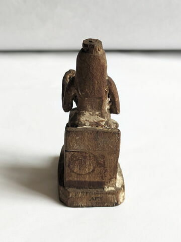 figurine d'Isis allaitant, image 2/5