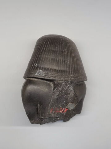 statue, image 3/10