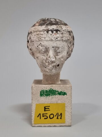 figurine, image 2/5