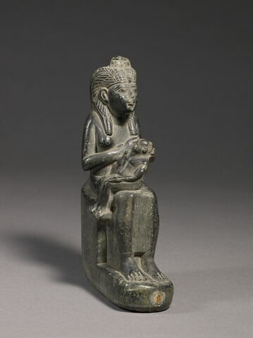figurine d'Isis allaitant ; statue, image 1/2