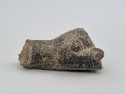 statue, image 2/7