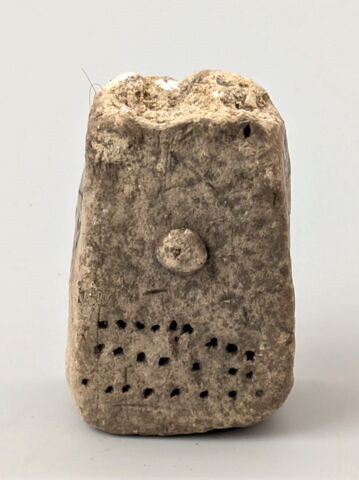 figurine féminine en plaquette