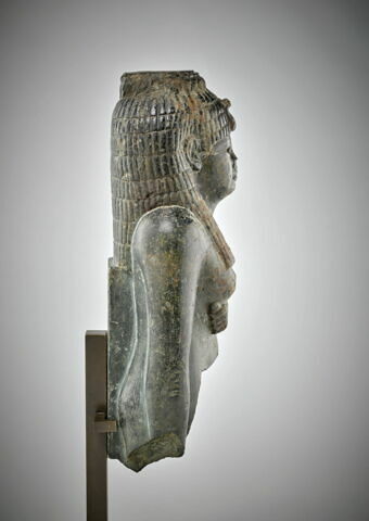 statue, image 3/5