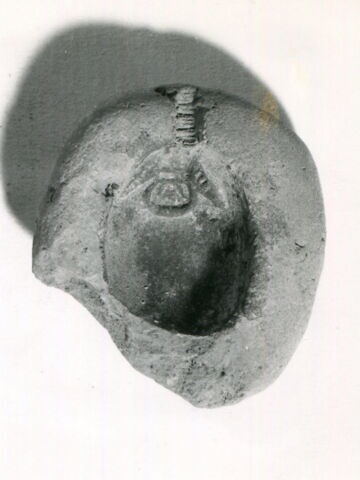 moule à perle de faïence, image 1/1