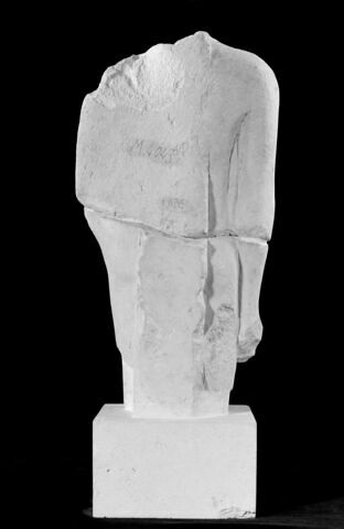 statue, image 6/9