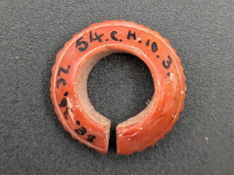 boucle d'oreille en anneau coupé, image 2/2