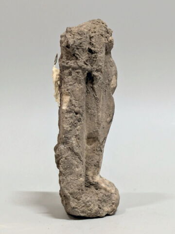 figurine féminine couchée, image 2/4