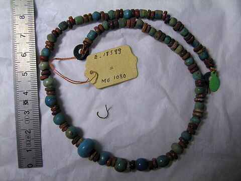 collier ; perle rondelle ; perle globulaire, image 1/1