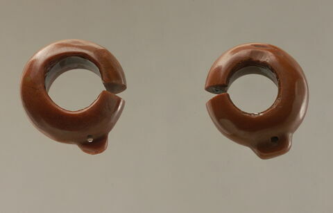 boucle d'oreille en anneau coupé à pendentif