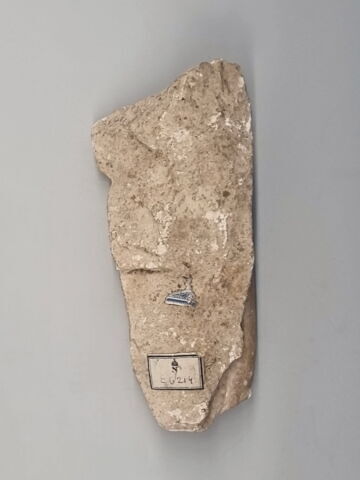 statue, image 3/5