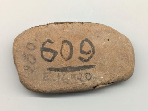 moule à perle de faïence ; perle en pétale, image 2/3