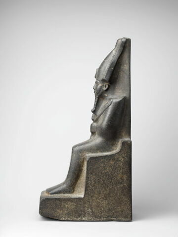 statue, image 3/6