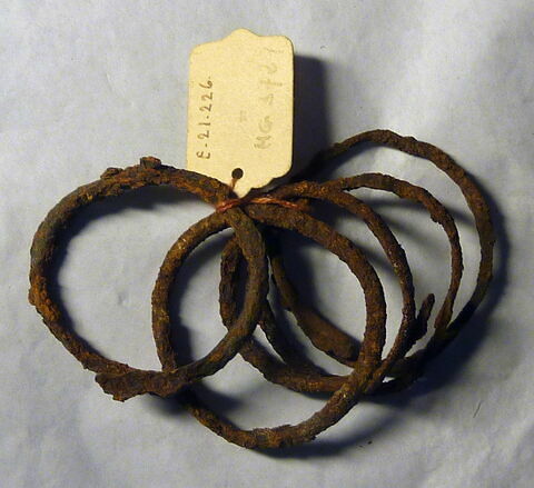 bracelet en anneau à extrémités chevauchantes, image 1/1
