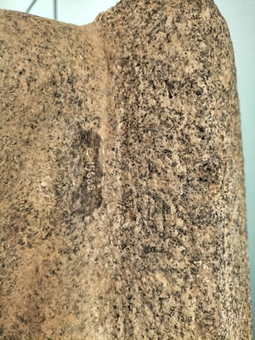 statue, image 2/6