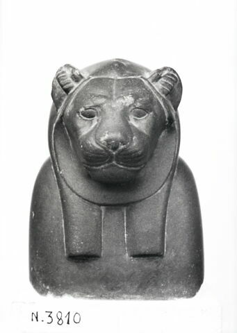 statuette, image 5/6