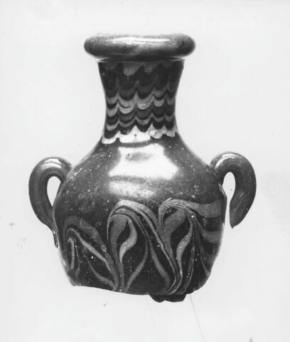 vase