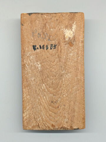 couvercle de coffret à serviteurs funéraires ; coffret à serviteurs funéraires à couvercle bombé, image 2/4