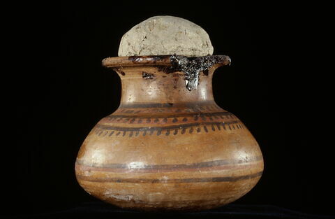 jarre biconique ; vase miniature ; avec contenu ; bouchon de vase, image 2/3
