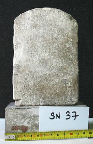 stèle cintrée, image 1/1