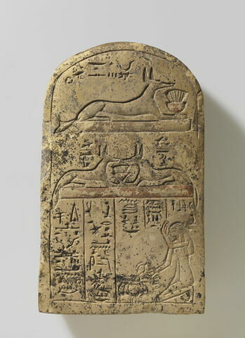 stèle cintrée ; stèle à trois registres ; Stèle de Méhytabsou