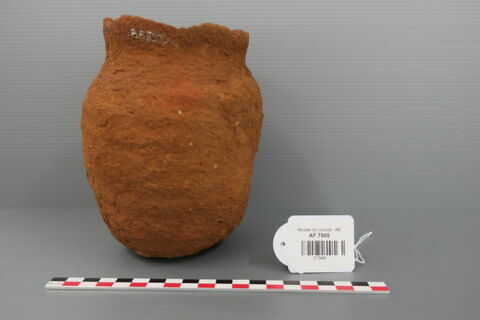 pot, image 1/1