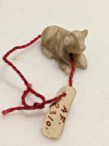 figurine, image 2/2