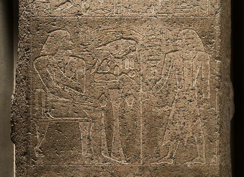 face, recto, avers, avant ; détail © 2016 Musée du Louvre / Christian Décamps