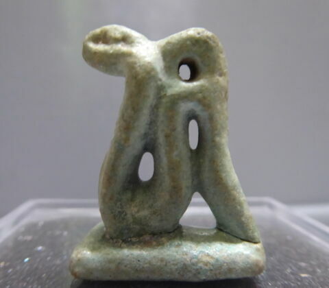 amulette, image 2/4