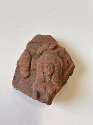 figurine féminine couchée, image 1/2