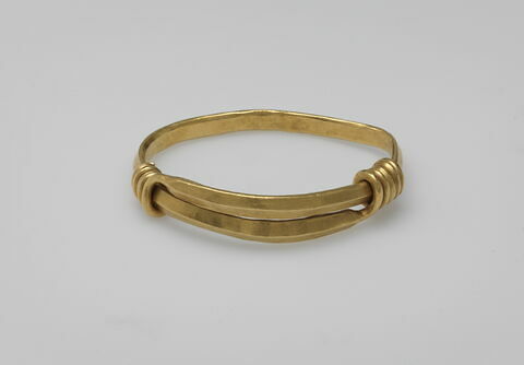 bracelet en anneau à extrémités enroulées