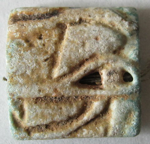 amulette oudjat carré ; plaque