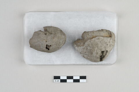 bouchon de jarre en calotte ; empreinte de sceau, image 2/7