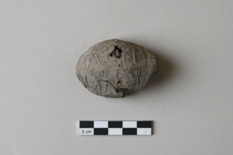 bouchon de jarre en calotte ; empreinte de sceau, image 4/7