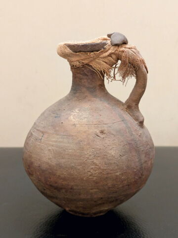 cruche ; sceau ; avec contenu, image 1/5