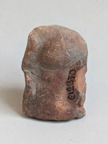 figurine féminine couchée, image 2/2