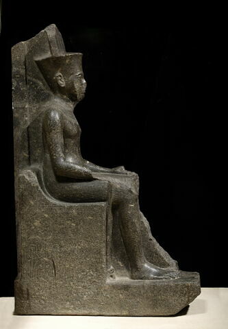 Statue d'Amon protégeant Toutânkhamon, image 5/10