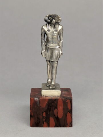 figurine, image 2/5