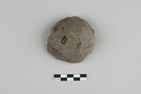 bouchon de jarre en calotte ; empreinte de sceau, image 2/6