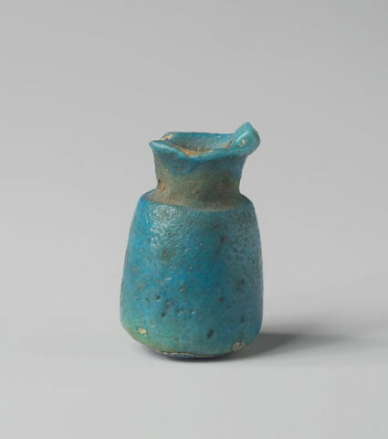 amulette  ; vase miniature, image 1/1